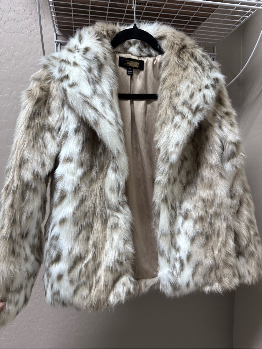 Greylin Cream & Tan Faux Fur Teddy Jacket White Leopard
